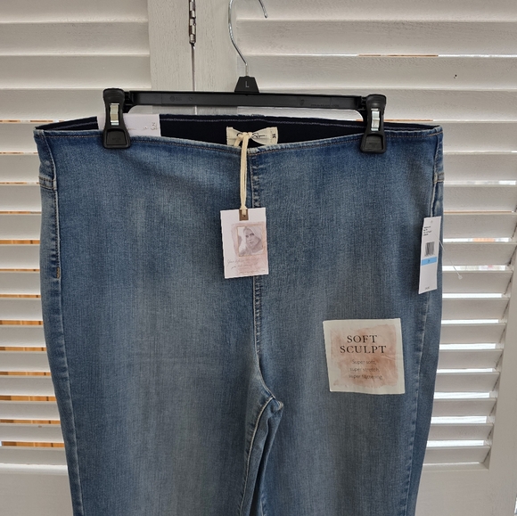 Jessica Simpson Soft Sculpt super Stretch Flattering Women's Size 31 Jeans - Picture 6 of 11